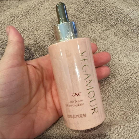 Vegamour Gro Hair Serum - 3.4oz 100mL - Jumbo 3 Month Supply - SEALED NEW - Picture 2 of 4